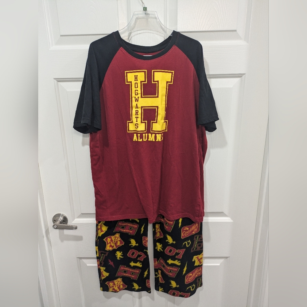 Harry Potter Hogwarts alumni pajama set